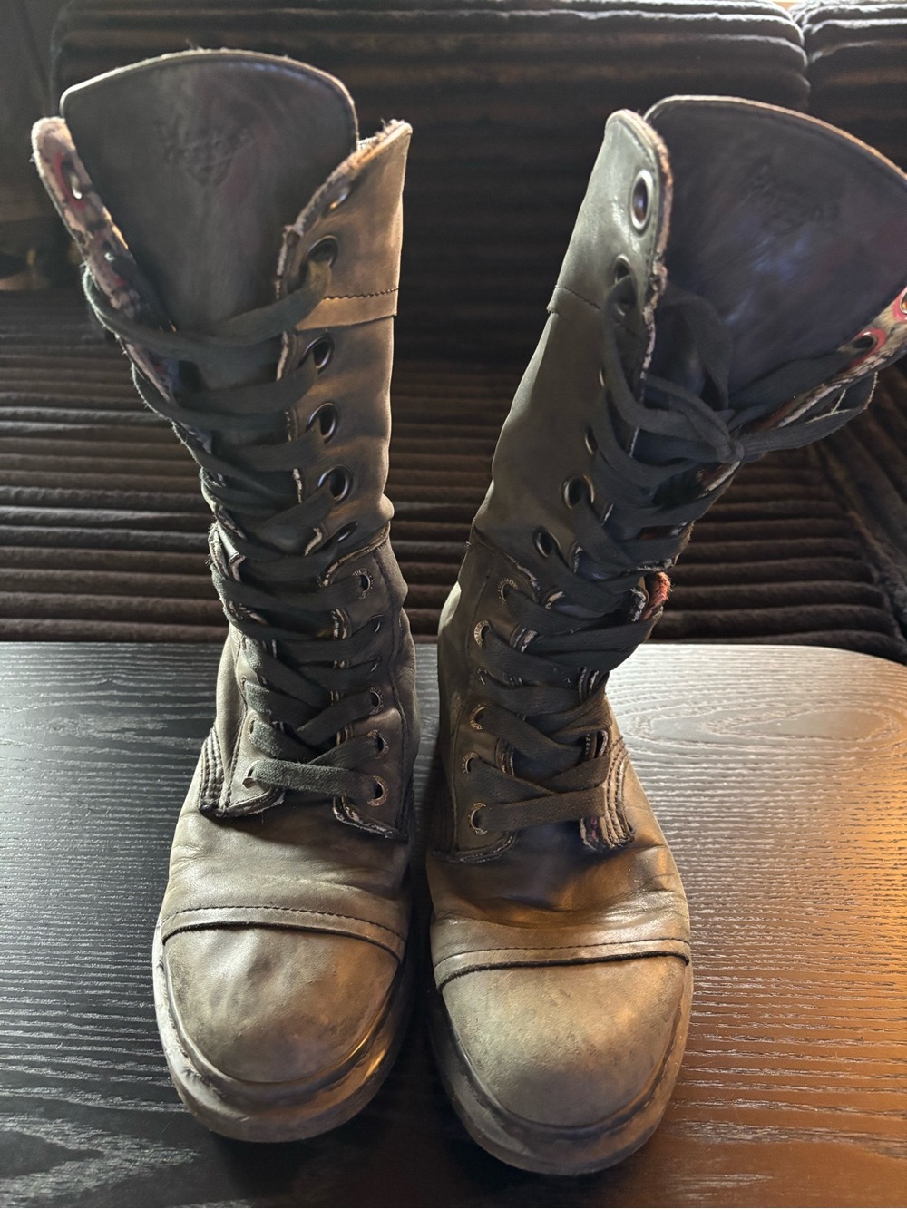 DR MARTENS Phina boots / 1914 Triumph